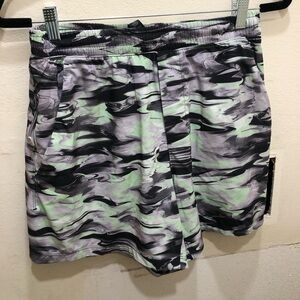 Lululemon Pace Breaker Adult Medium Gym Shorts Purple PGM1 Activewear Camouflage